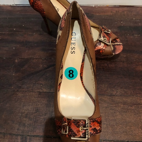 Snake Pattern Shoes - Picture 2 of 7